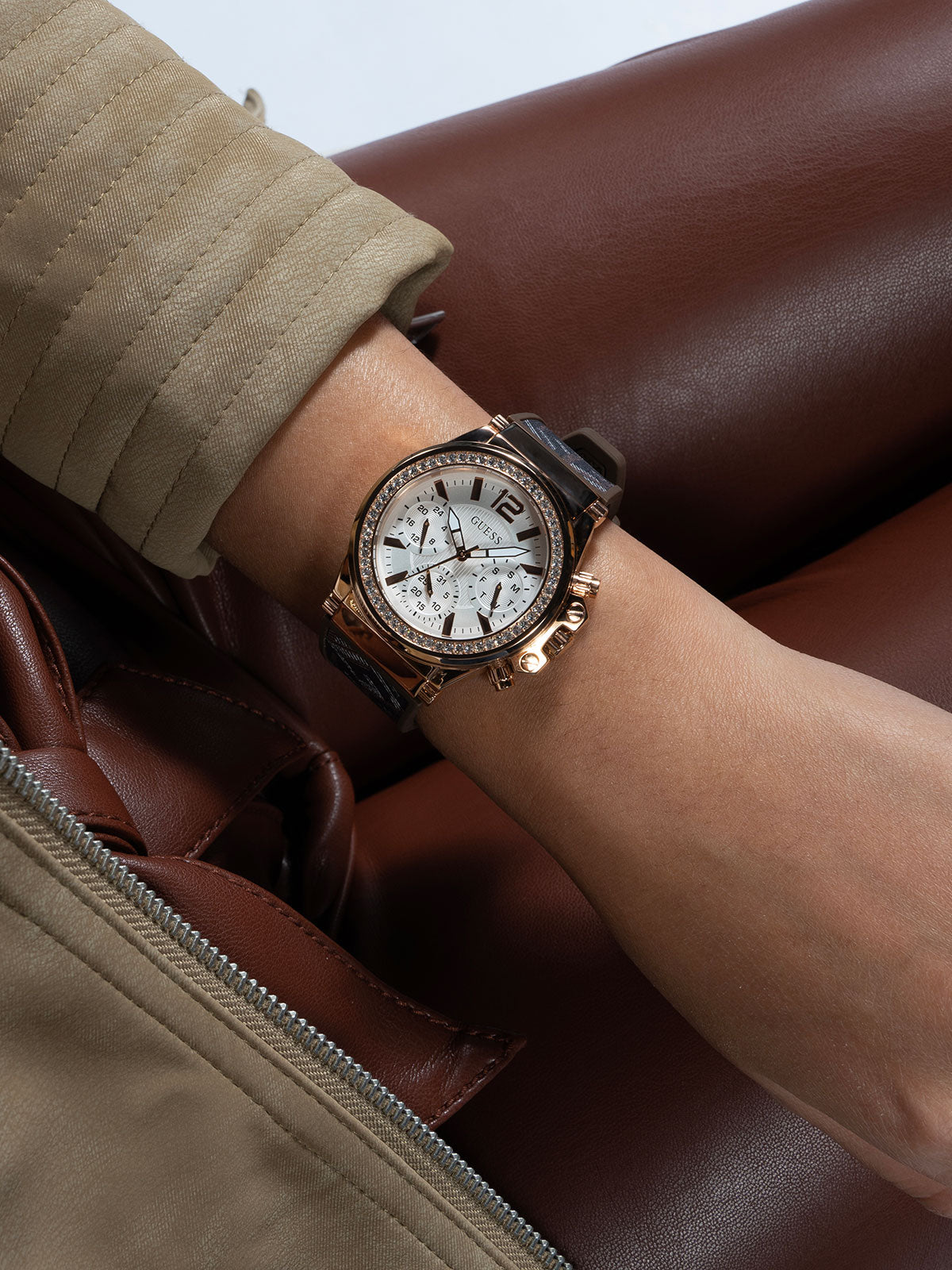GUESS CHARISMA GW0621L5