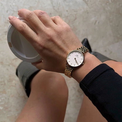 DW00100614 Petite
